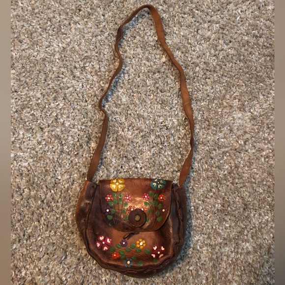 VINTAGE Tooled Leather Purse with Hand Painted Flowers - Picture 1 of 6